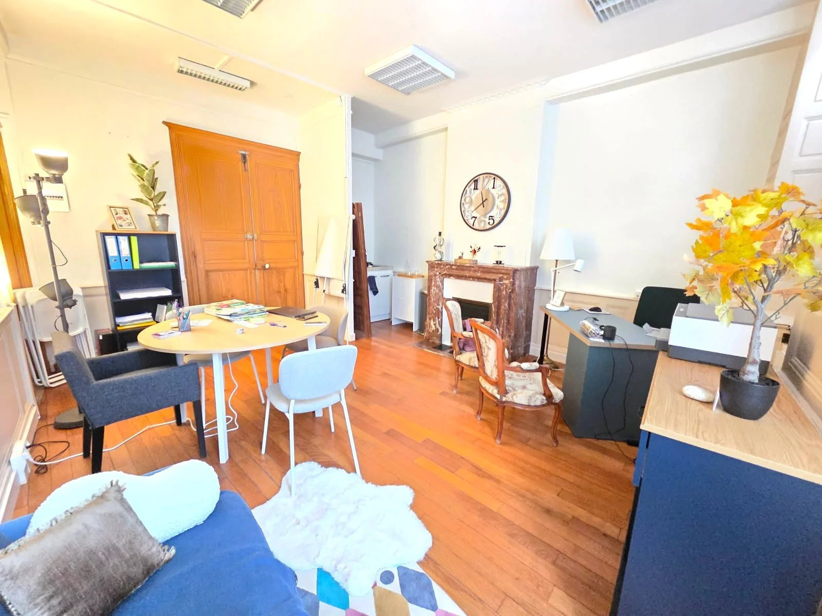 Local commercial à vendre à Beaugency, 80 m², 2 pièces – photo 1 sur 6