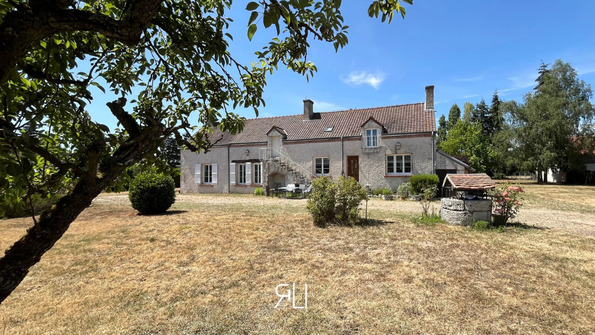 Maison à vendre à St laurent nouan, 256,36 m², 7 pièces – photo 1 sur 15